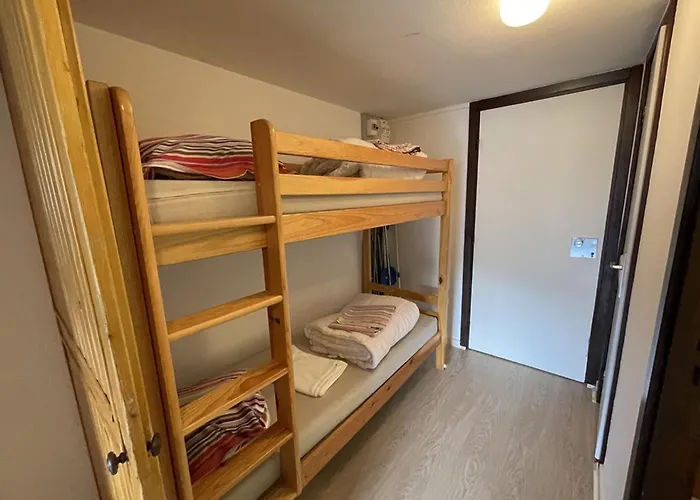 Cosy Avec Balcon Au 2e Etage, Le Lioran - Fr-1-787-147 Laveissière