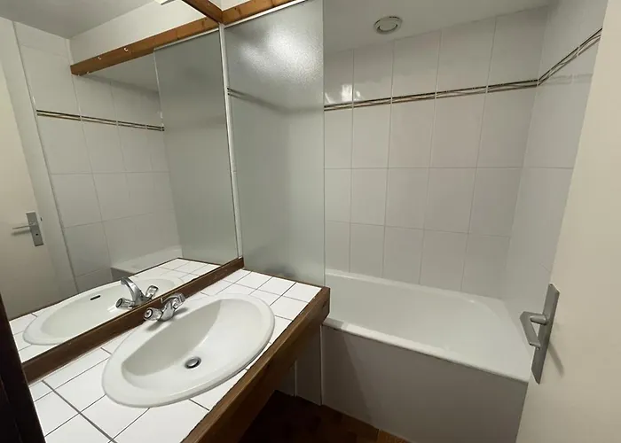 Cosy Avec Balcon Au 2e Etage, Le Lioran - Fr-1-787-147 Laveissière